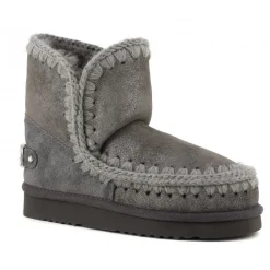 Eskimo 18 With Rhinestones Logo