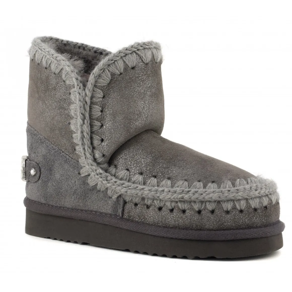 Eskimo 18 With Rhinestones Logo