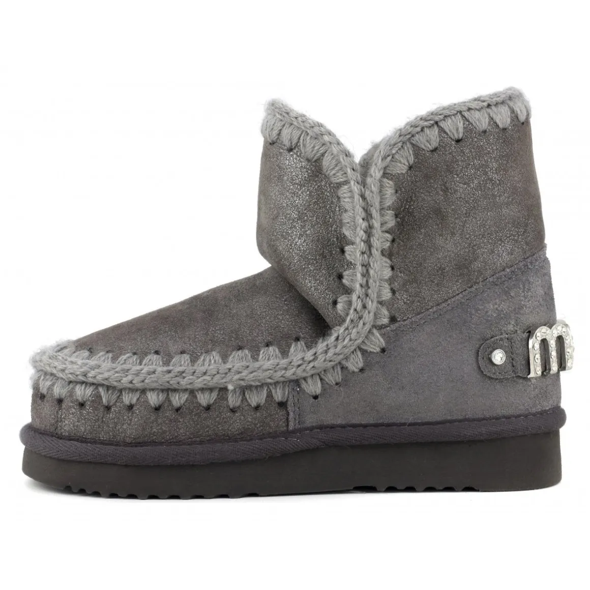 Eskimo 18 With Rhinestones Logo