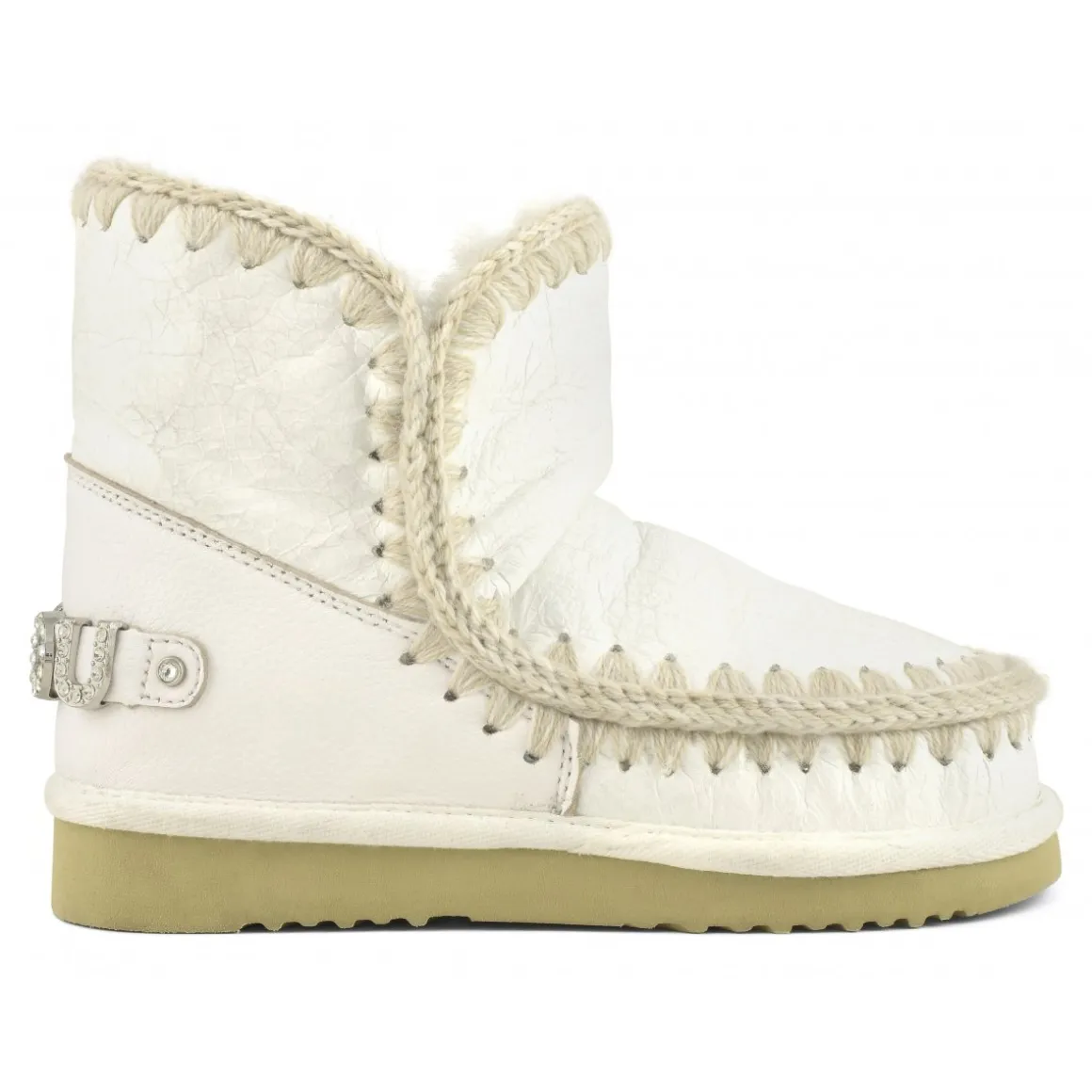 Eskimo 18 With Rhinestones Logo