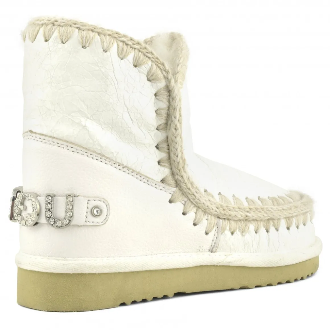 Eskimo 18 With Rhinestones Logo