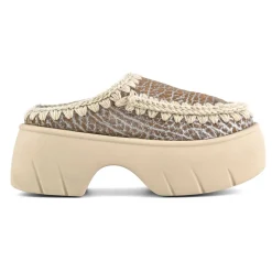 Eskimo Clog Twist