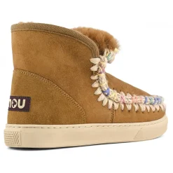 Eskimo Sneaker Overstitching