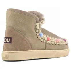 Eskimo Sneaker Overstitching