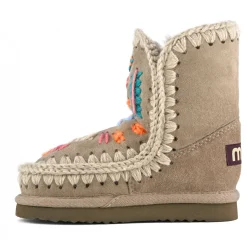 Eskimo Wool Embroidery