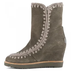 French Toe Wedge Short