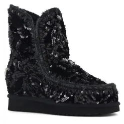 Inner Wedge Iridiscent Sequins On Velvet