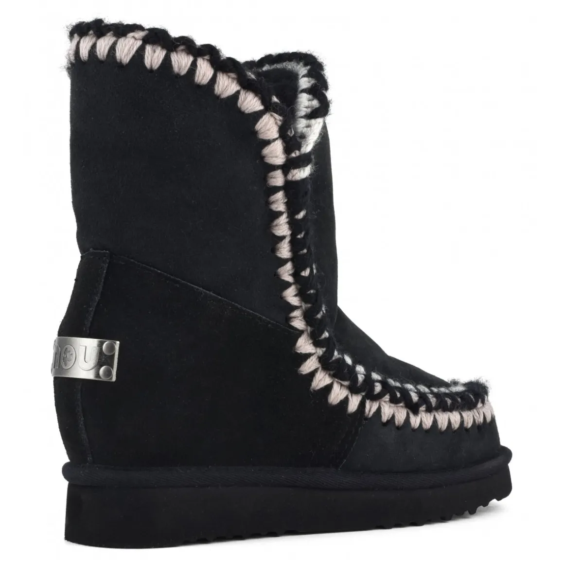 Inner Wedge Short With 3d Overstitching