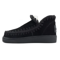 Sneaker Monochrome Suede