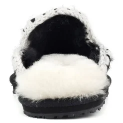 Suede Slipper Eskimo Stitch